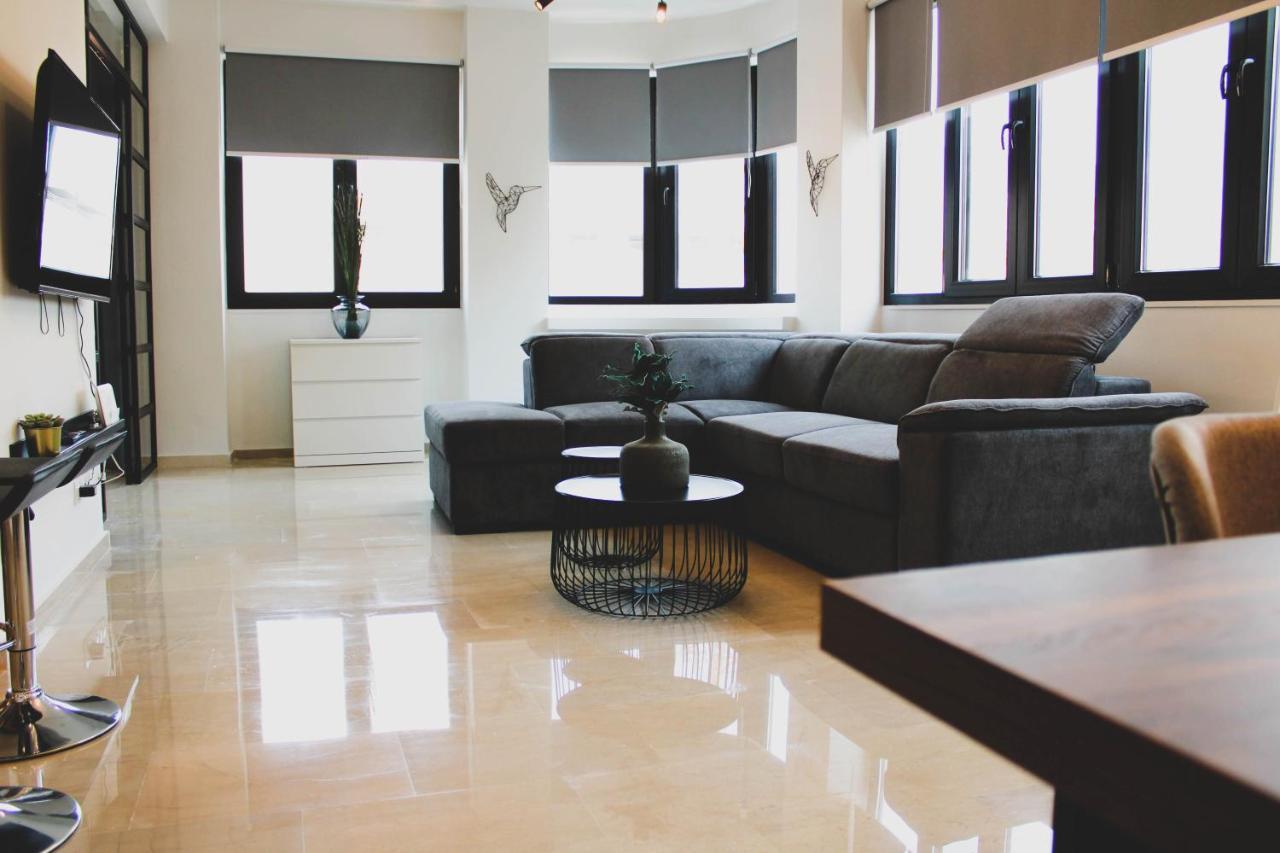 Sunlight - Volos City Center Spacious Modern Apartments מראה חיצוני תמונה