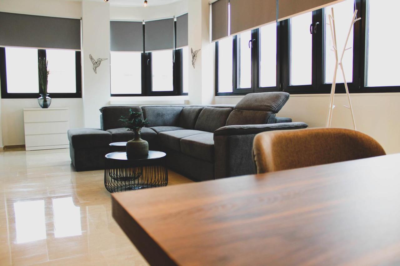 Sunlight - Volos City Center Spacious Modern Apartments מראה חיצוני תמונה