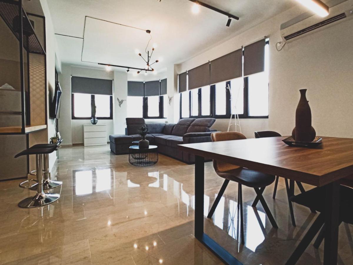 Sunlight - Volos City Center Spacious Modern Apartments מראה חיצוני תמונה
