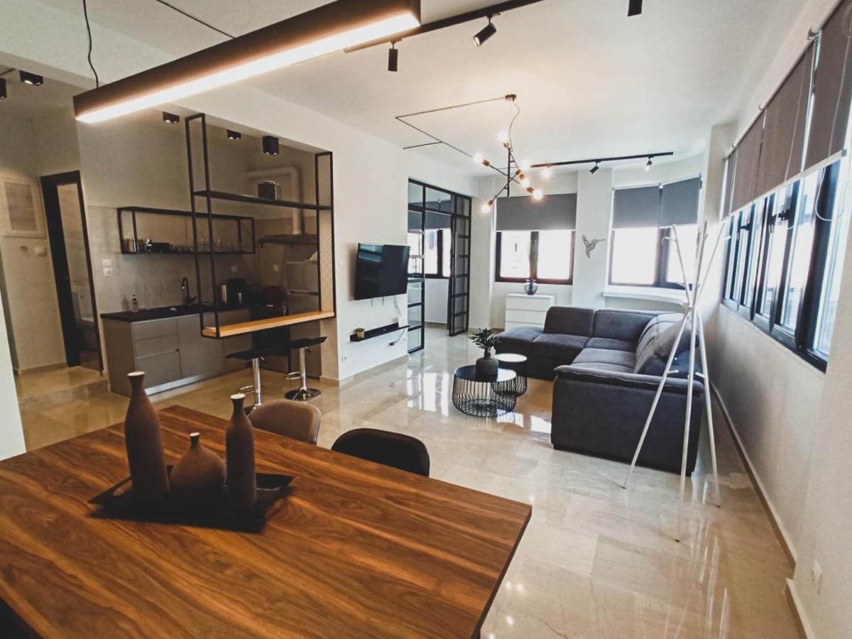 Sunlight - Volos City Center Spacious Modern Apartments מראה חיצוני תמונה