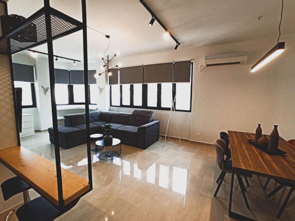 Sunlight - Volos City Center Spacious Modern Apartments מראה חיצוני תמונה